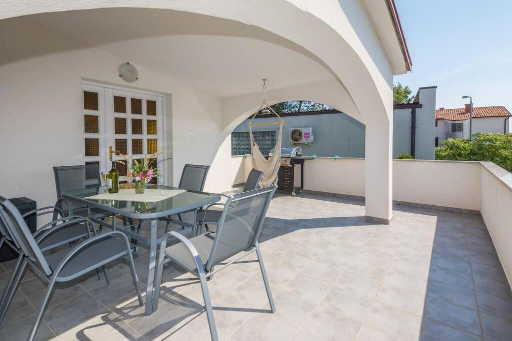 Family Patio Vir Daire Dış mekan fotoğraf